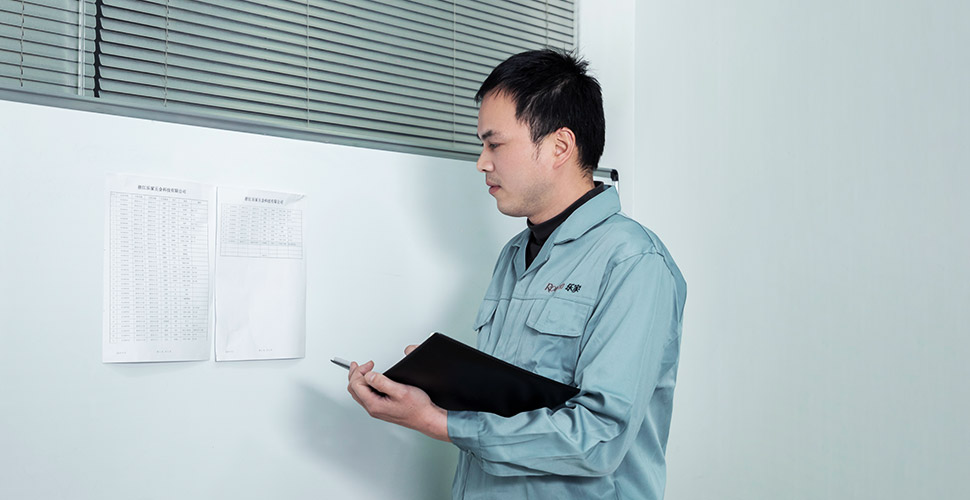 প্রাচীর উত্পাদন অগ্রগতি পরীক্ষা করুন